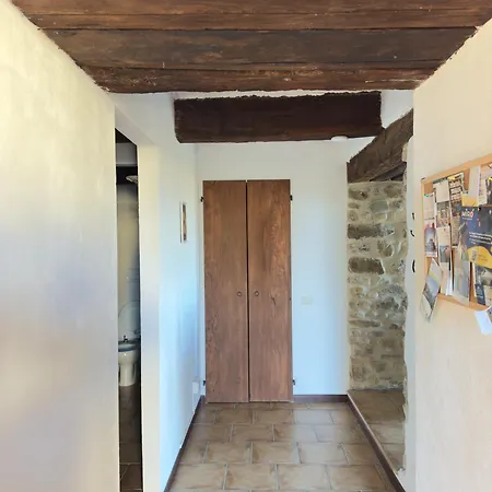 Casa Montecastelli Sopra/terra شقة
