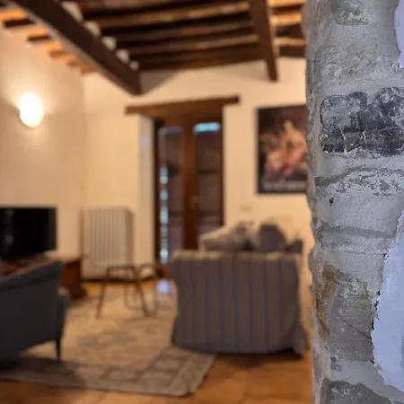 Casa Montecastelli Sopra/terra