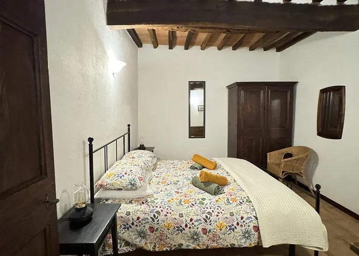 Casa Montecastelli Sopra/terra 아파트 *